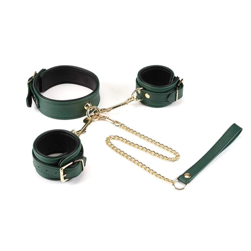 MOSSY LEATHER COLLAR TO WRIST CUFFS
