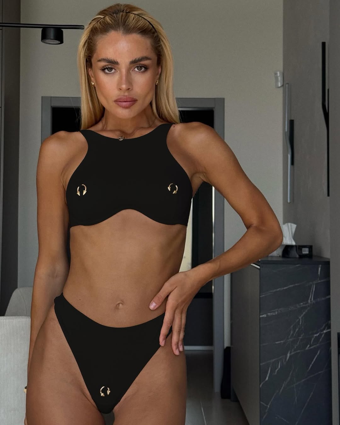 JEWEL NOIR HOLSET
