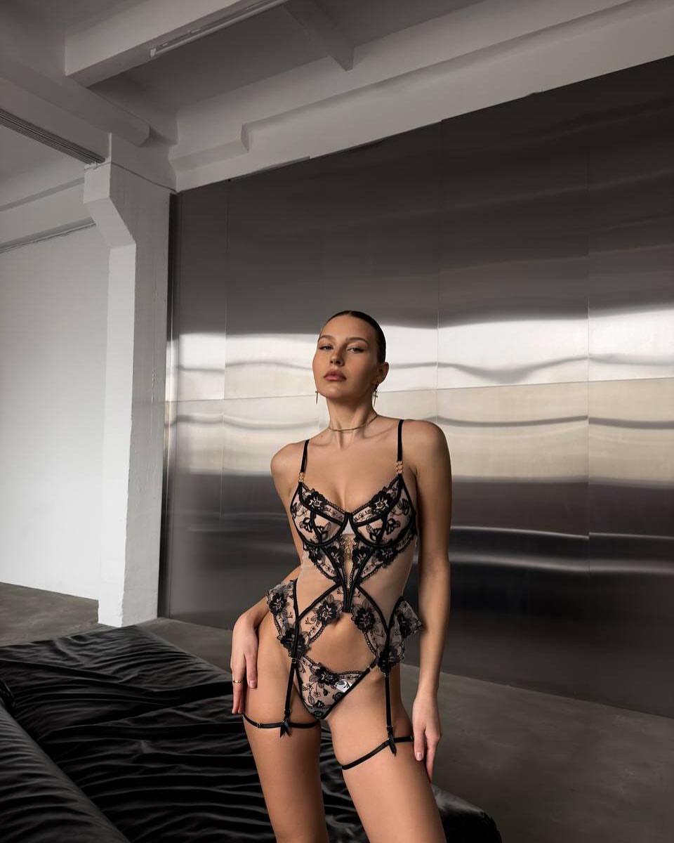 NOELLE NOIR BODYSUIT